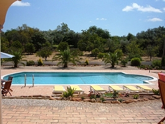 Country Houses to rent in Alte, Algarve, Portugal