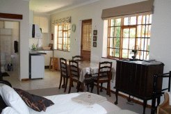 Self Catering to rent in Cape Town, Southern Suburbs, South Africa