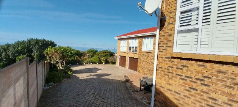 Holiday House to rent in Little Brak River, Eden District, South Africa