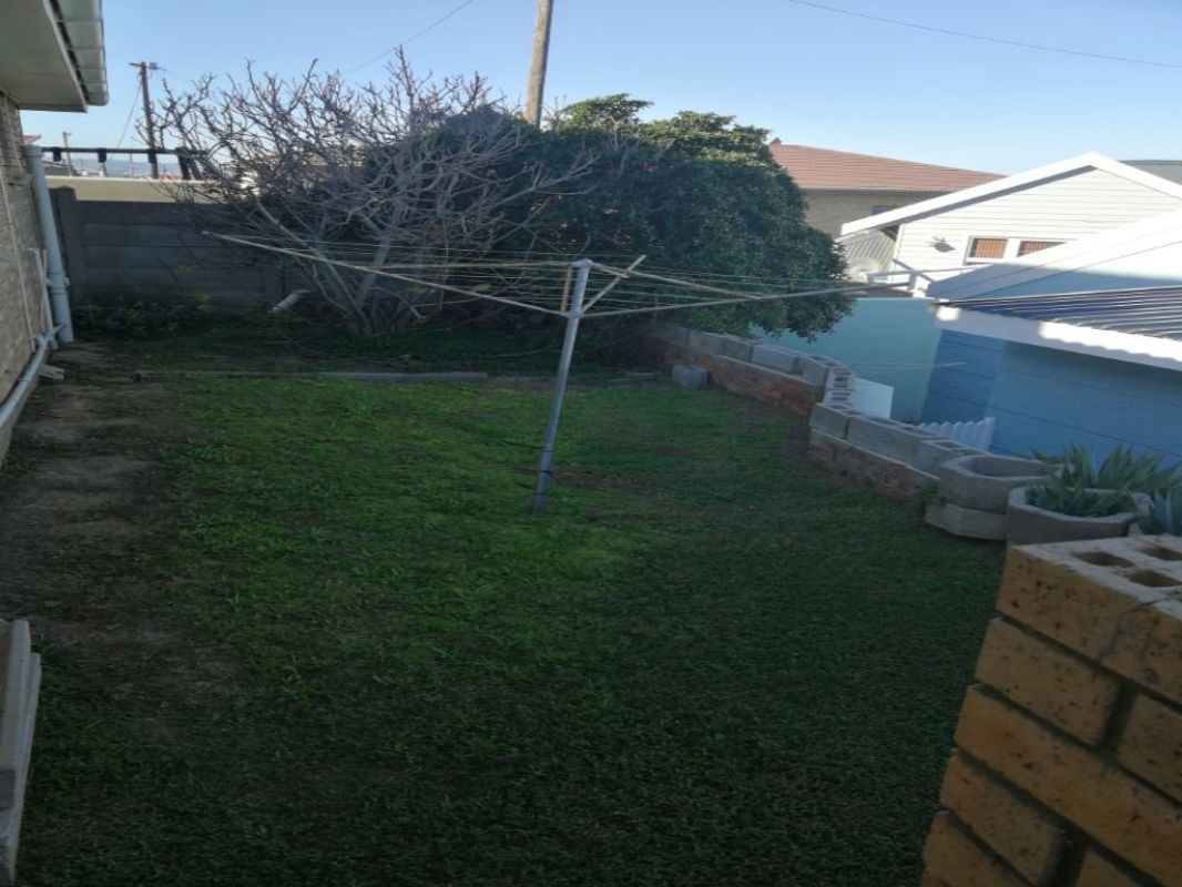 Garden Flat to rent in Mossel Bay, Eden, South Africa