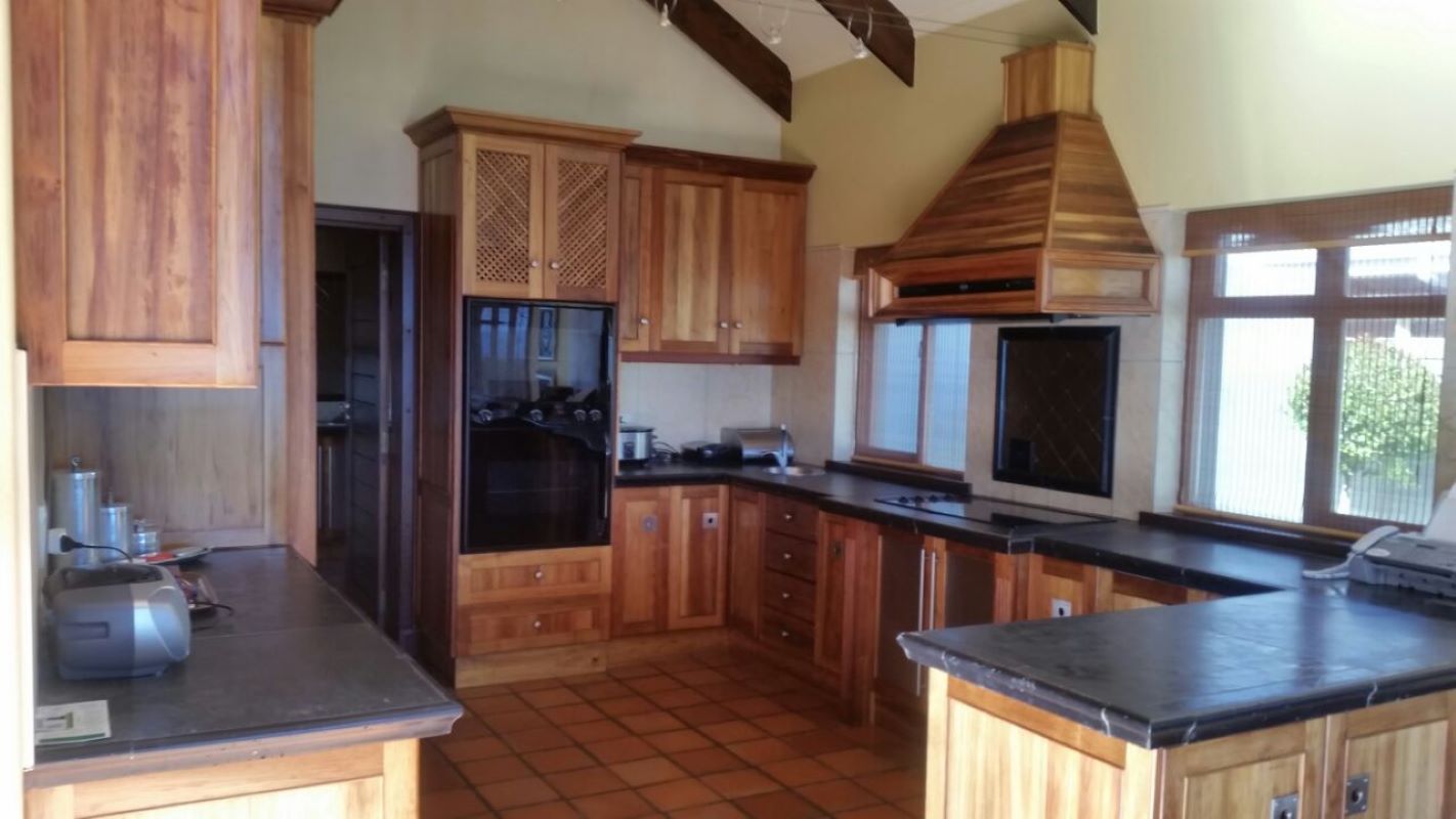 Holiday House to rent in Great Brak river, Eden District, South Africa